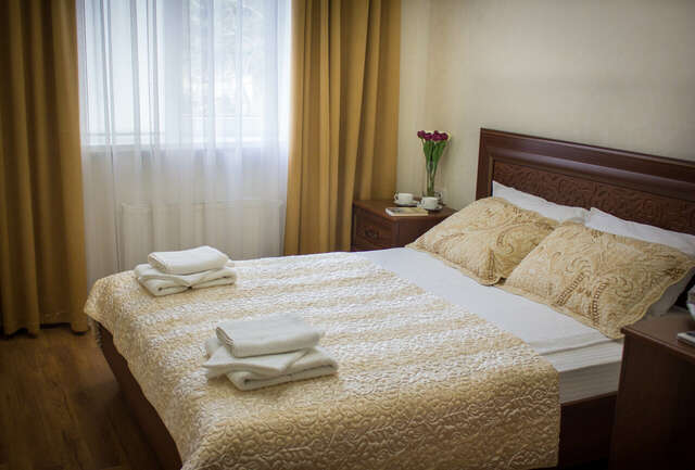 Гостиница Центр Симферополь-83